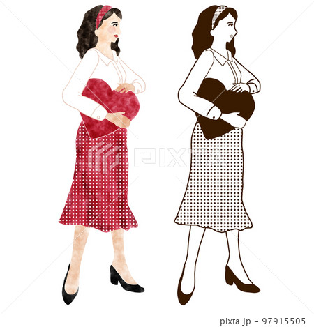 ハートを抱えるバレンタインデーの女性 97915505