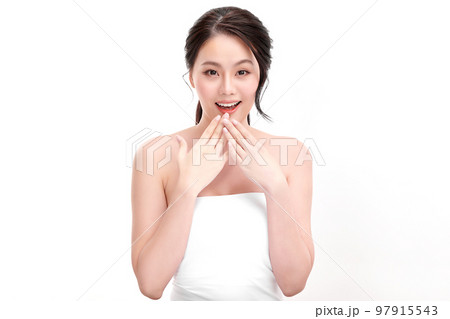 Beautiful young asian woman with clean fresh skin on white background, Face care, Facial treatment, Cosmetology, beauty and spa, Asian women portrait. 97915543