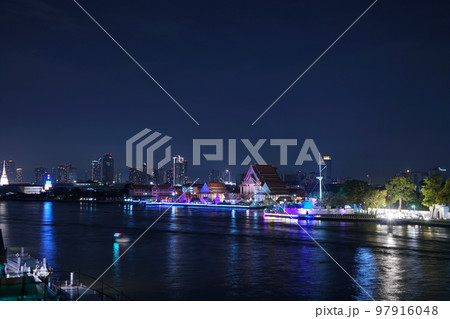 View of Wat Kalayanmit Woramahawihan in Bangkok 97916048