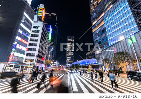 《東京都》東京駅前八重洲口・都市夜景 97918716
