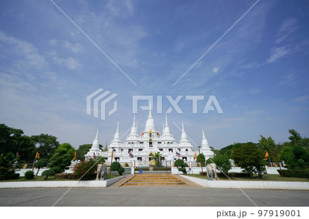 Wat Asokaram Phra Thutangkha Chedi in Samut Prakan Wat Asokaram Phra Thutangkha Chedi in Samut Prakan 97919001