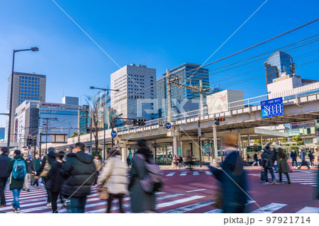 日本の川崎都市景観 お正月。コロナ禍…川崎駅前東の交差点などを望む=1月3日 日本の川崎都市景観 お正月。コロナ禍…川崎駅前東の交差点などを望む=1月3日 97921714