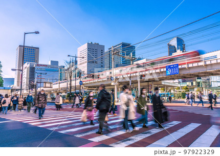日本の川崎都市景観 お正月。川崎駅前東の交差点から京浜急行や街並みを望む=1月3日 日本の川崎都市景観 お正月。川崎駅前東の交差点から京浜急行や街並みを望む=1月3日 97922329