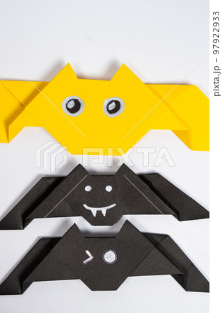 Halloween bats, origami DIY paper crafts on white background, top view 97922933