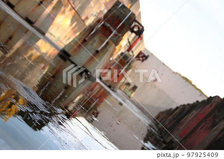 神奈川県浦賀に残る国内唯一のレンガ済みドック(浦賀ドッグ) 神奈川県浦賀に残る国内唯一のレンガ済みドック(浦賀ドッグ) 97925409