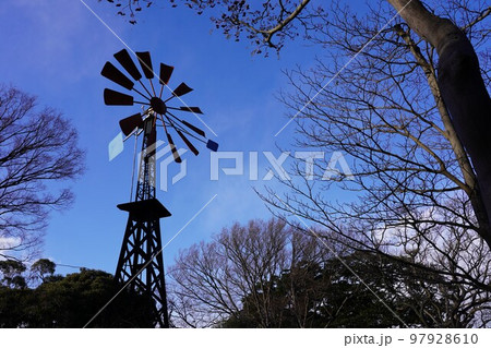 港の見える丘公園 フランス山 旧フランス領事官邸遺構 港の見える丘公園 フランス山 旧フランス領事官邸遺構 97928610