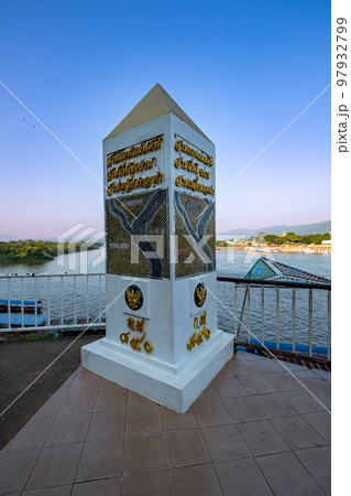 黄金の三角地帯_タイ・ラオス・ミャンマー国境 タイ王国チェンライ 黄金の三角地帯_タイ・ラオス・ミャンマー国境 タイ王国チェンライ 97932799