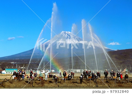 富士市の出初式の様子 97932840