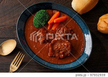 牛タンシチュー 97932939