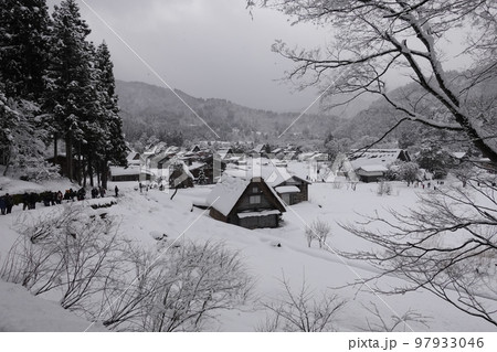 風景写真・岐阜県・白川村・白川郷・合掌造り 風景写真・岐阜県・白川村・白川郷・合掌造り 97933046
