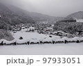 風景写真・岐阜県・白川村・白川郷・合掌造り・遠景 97933051
