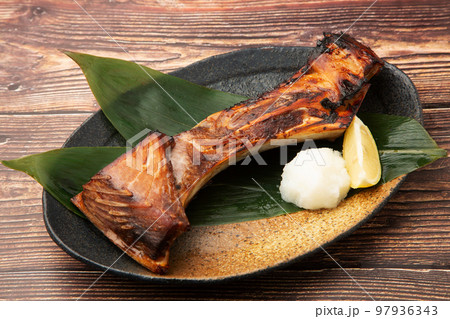 マグロのカマ焼き 97936343