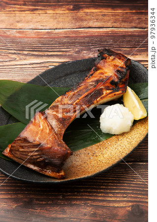 マグロのカマ焼き マグロのカマ焼き 97936344