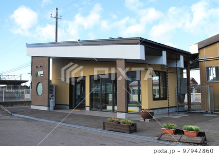 宮城県登米市迫町　東北本線　新田駅 97942860