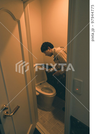 トイレ業者 97944775