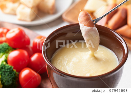チーズフォンデュ 97945693
