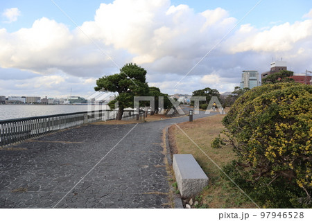 宍道湖の畔　白潟公園 97946528