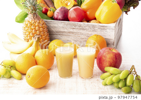 野菜とフルーツとスムージーの集合 野菜とフルーツとスムージーの集合 97947754