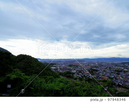 奉納山公園より望む出雲の街並み(島根県出雲市) 97948346