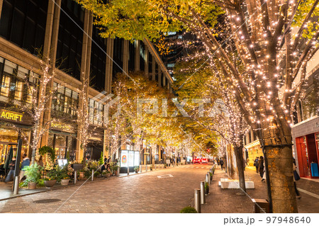 《東京都》丸の内・冬のイルミネーション 97948640