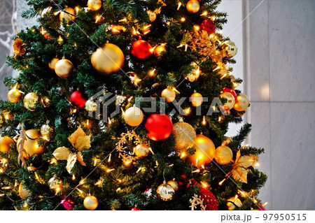 クリスマスツリーの飾り クリスマスツリーの飾り 97950515
