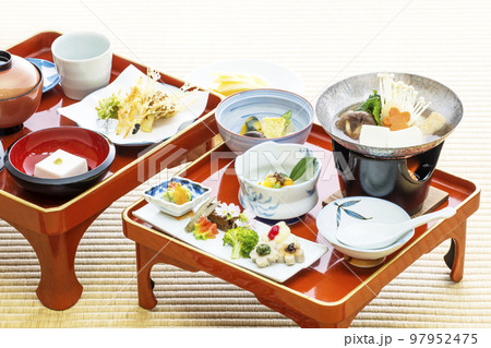 精進料理　日本料理　和食　宿坊の料理　イメージ素材 97952475