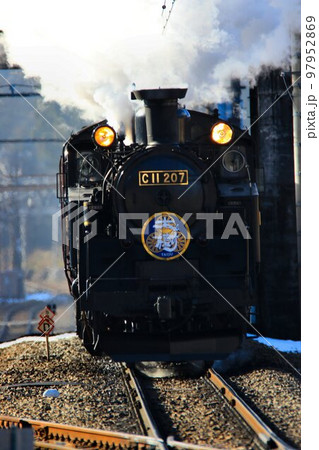 単機牽引!!迫力の爆煙…鬼怒川路を力走するSL大樹 単機牽引!!迫力の爆煙…鬼怒川路を力走するSL大樹 97952869