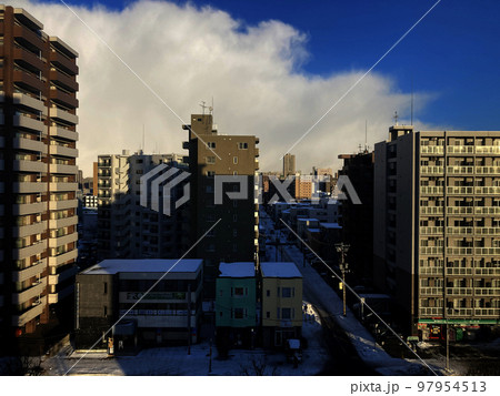 2023年正月の札幌の町並みの風景 97954513