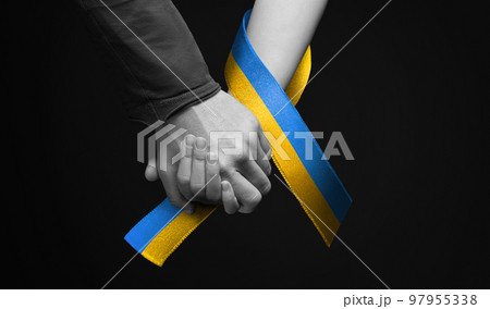 male hand hold children hand male hand hold children hand 97955338