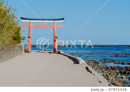 鬼の洗濯板ときれいなあおぞら 97955436