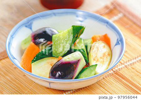夏野菜の浅漬け 夏野菜の浅漬け 97956044