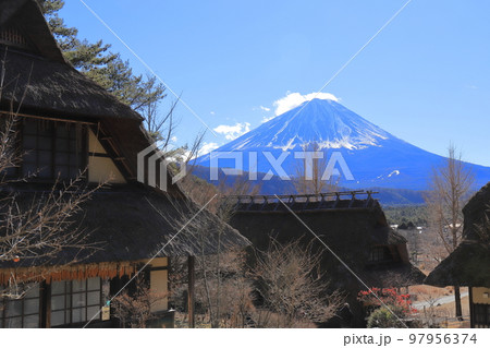富士山と西湖いやしの里 富士山と西湖いやしの里 97956374