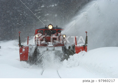 米坂線 羽前松岡ー伊佐領 JR東日本 DD14-317+DE10-1680(長岡) 特雪 米坂線 羽前松岡ー伊佐領 JR東日本 DD14-317+DE10-1680(長岡) 特雪 97960217