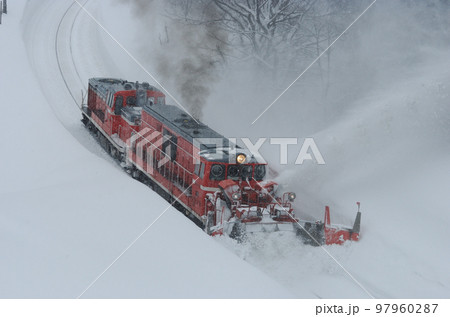 米坂線 羽前松岡ー伊佐領 JR東日本 DD14-317+DE10-1680(長岡) 特雪 米坂線 羽前松岡ー伊佐領 JR東日本 DD14-317+DE10-1680(長岡) 特雪 97960287
