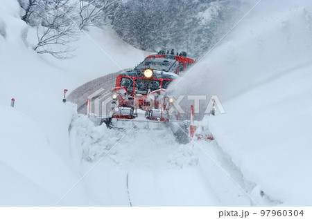 米坂線 羽前松岡ー伊佐領 JR東日本 DD14-317+DE10-1680(長岡) 特雪 米坂線 羽前松岡ー伊佐領 JR東日本 DD14-317+DE10-1680(長岡) 特雪 97960304