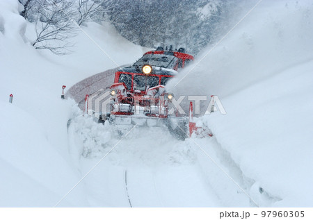 米坂線 羽前松岡ー伊佐領 JR東日本 DD14-317+DE10-1680(長岡) 特雪 米坂線 羽前松岡ー伊佐領 JR東日本 DD14-317+DE10-1680(長岡) 特雪 97960305