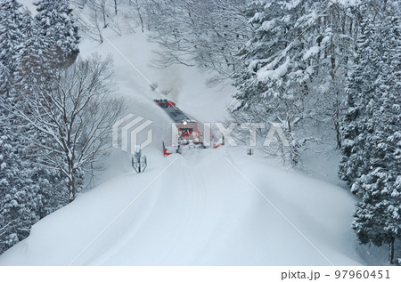 米坂線 羽前松岡ー伊佐領 JR東日本 DD14-317+DE10-1680(長岡) 特雪 米坂線 羽前松岡ー伊佐領 JR東日本 DD14-317+DE10-1680(長岡) 特雪 97960451