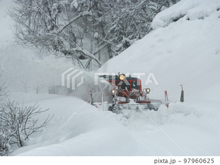 米坂線 羽前松岡ー伊佐領 JR東日本 DD14-317+DE10-1680(長岡) 特雪 米坂線 羽前松岡ー伊佐領 JR東日本 DD14-317+DE10-1680(長岡) 特雪 97960625