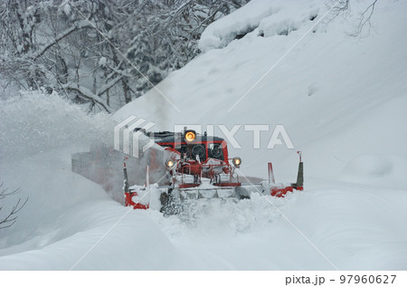 米坂線 羽前松岡ー伊佐領 JR東日本 DD14-317+DE10-1680(長岡) 特雪 米坂線 羽前松岡ー伊佐領 JR東日本 DD14-317+DE10-1680(長岡) 特雪 97960627