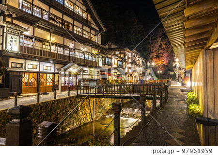 山形県 銀山温泉・ライトアップ 山形県 銀山温泉・ライトアップ 97961959