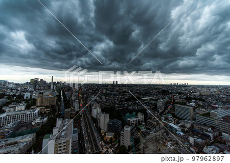 怪しい雲 怪しい雲 97962897
