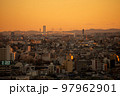 横浜方面の夕暮れ 97962901