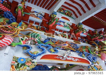 三峯神社 神社 秩父三社 拝殿 漆塗り 三峯神社 神社 秩父三社 拝殿 漆塗り 97965565