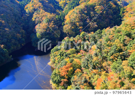 秋の竜神湖 秋の竜神湖 97965643