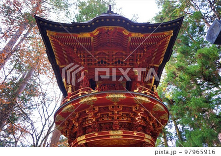 三峯神社　神社　秩父三社　八棟木灯台 97965916