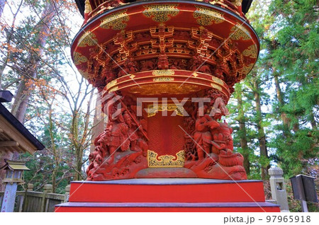 三峯神社 神社 秩父三社 八棟木灯台 三峯神社 神社 秩父三社 八棟木灯台 97965918