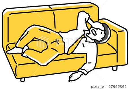ソファで横になる会社員 97966362