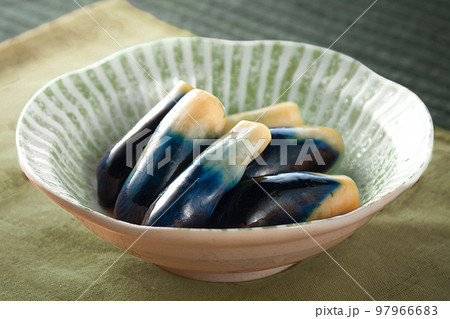 茄子のお漬け物 97966683