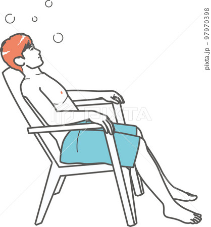 サウナ施設でくつろぐ男性 97970398