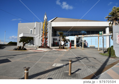 快晴の元町港 97970504